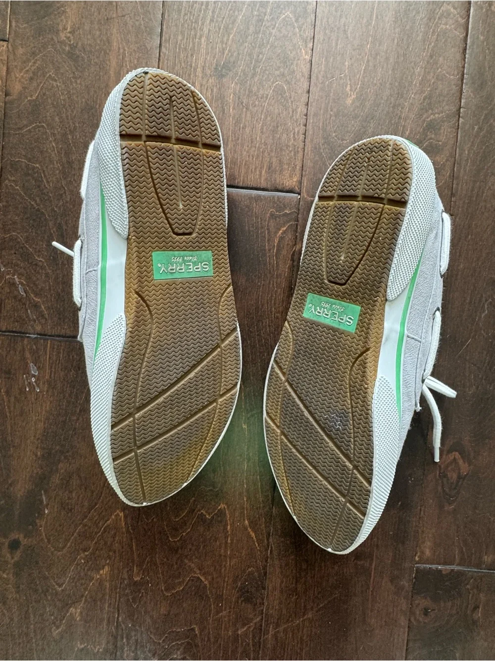 Sperry classic top